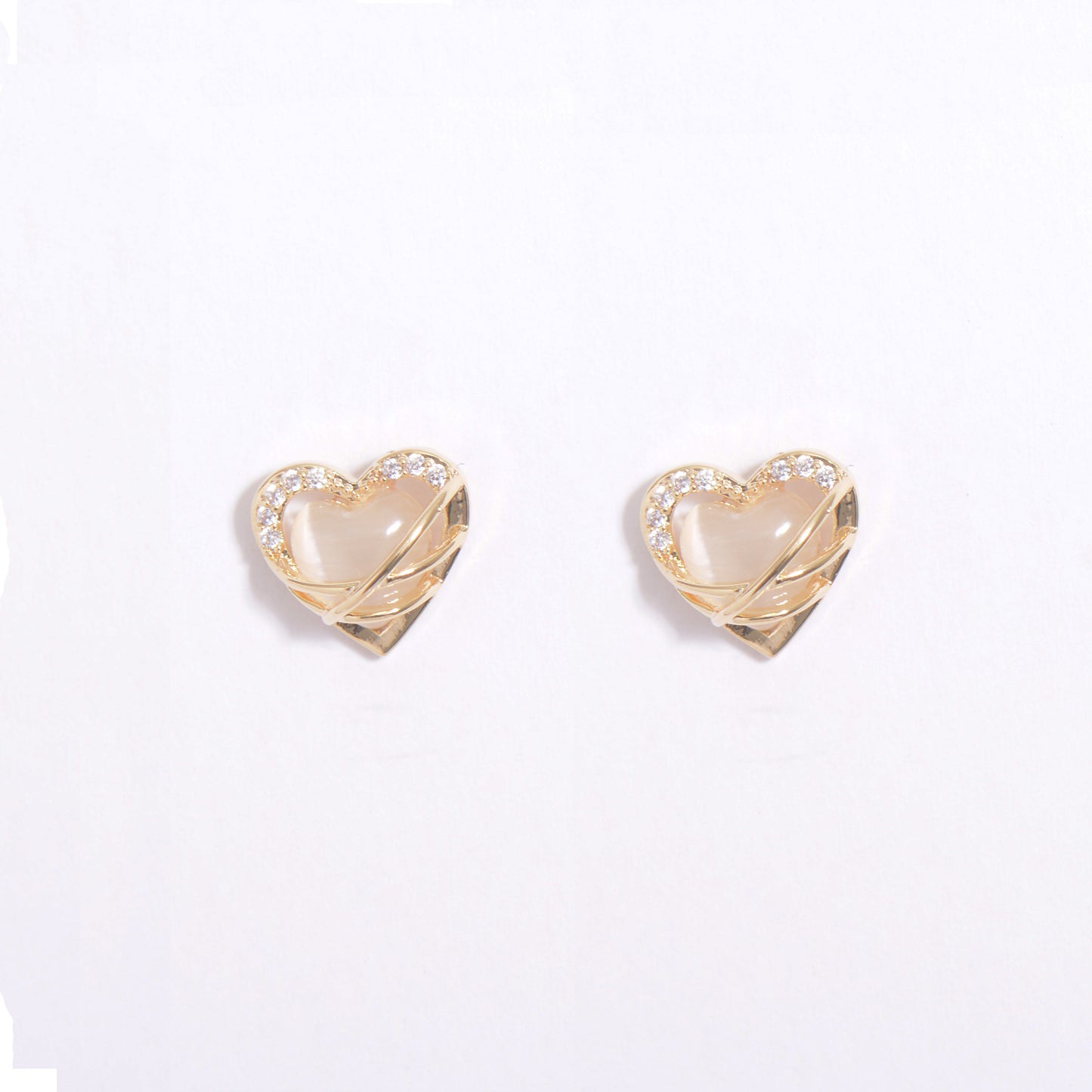 Unique Gold Plated Heart Shape Cat Eye Effect Earrings