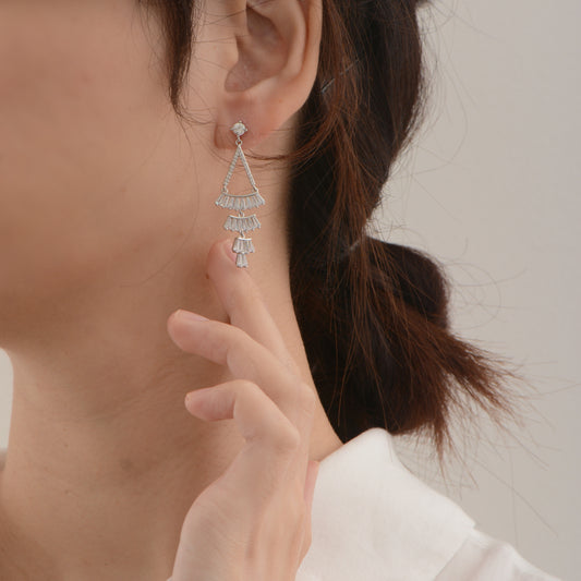 Sliver Drop Crystal Embedded Chain Dangling Earrings