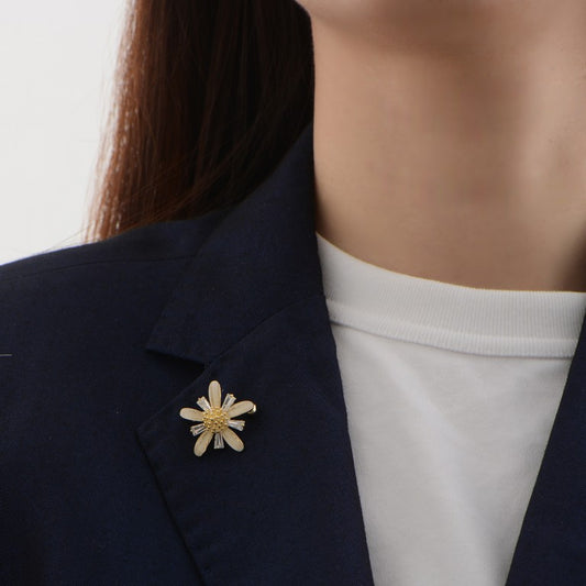 Flower Gold Plated Crystal Pin Brooch